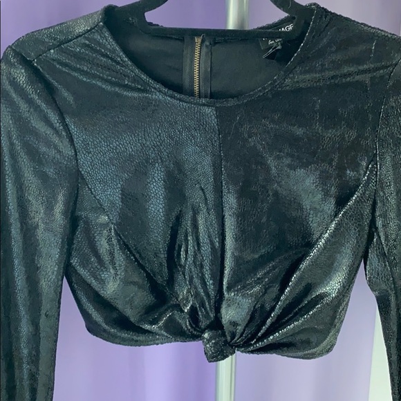 Faux black snake skin tie crop top - Picture 2 of 6